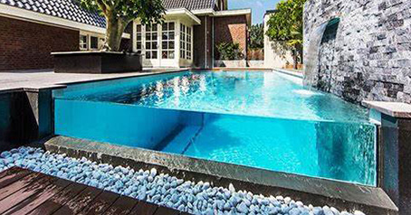 Langkah berjaga-jaga penggunaan kolam renang akrilik.